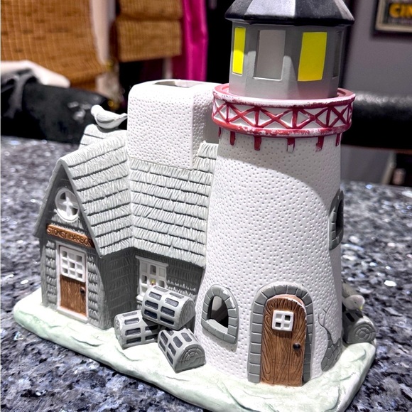🌊Vintage One of a Kind Partylite Porcelain Harbour Lighthouse Candle Holder 🌊 - Picture 7 of 16